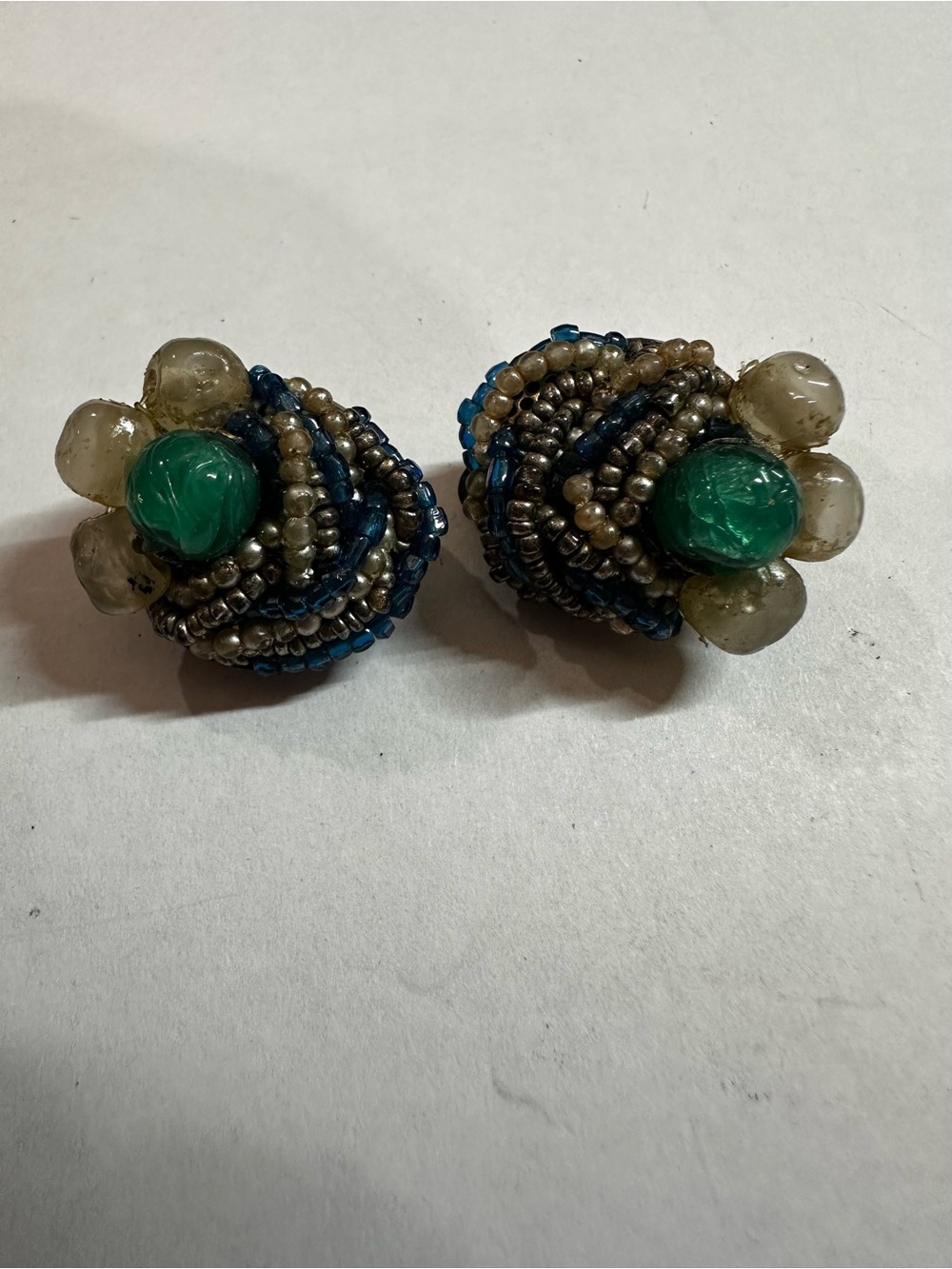 Rare Vintage 1960s Ornella Made Italy Hand-Woven Italian Glass & Seed Bead Clip